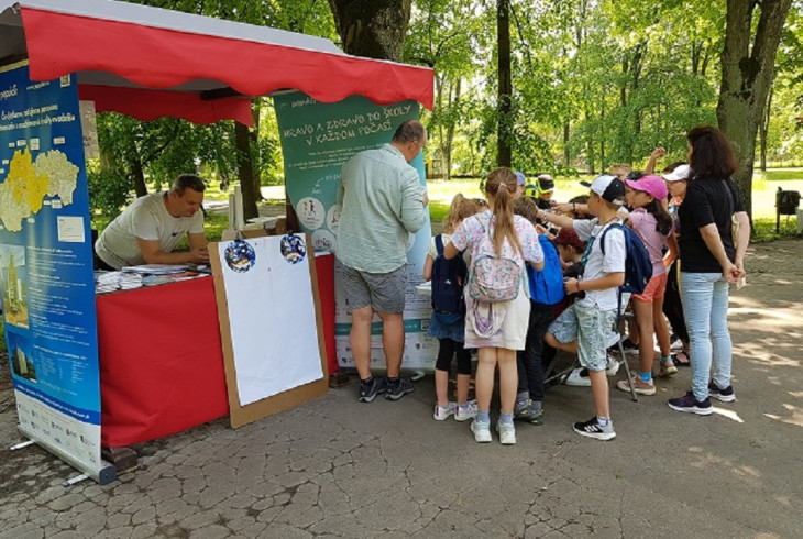 Deti na Festivale Zeme