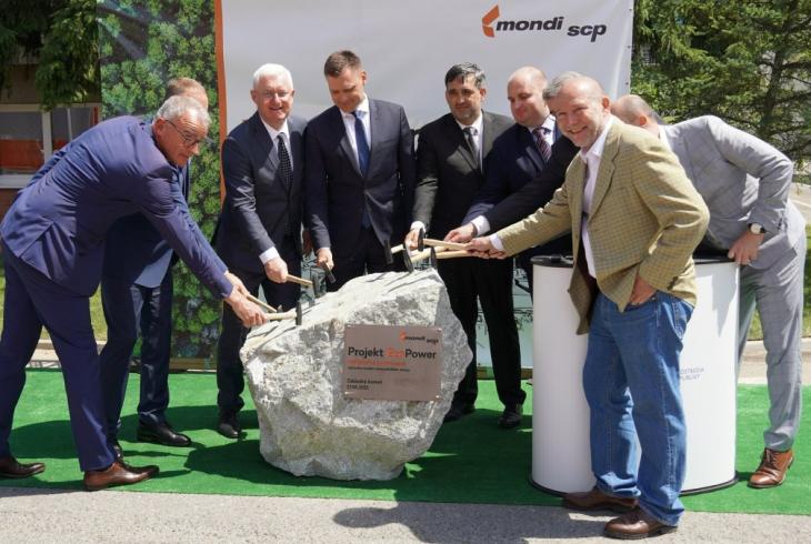 foto zástupcov Mondi